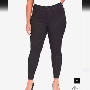 Glitter!!!Torrid 20r  Premium Stretch Black Sparkle.   The Sky High Skinny